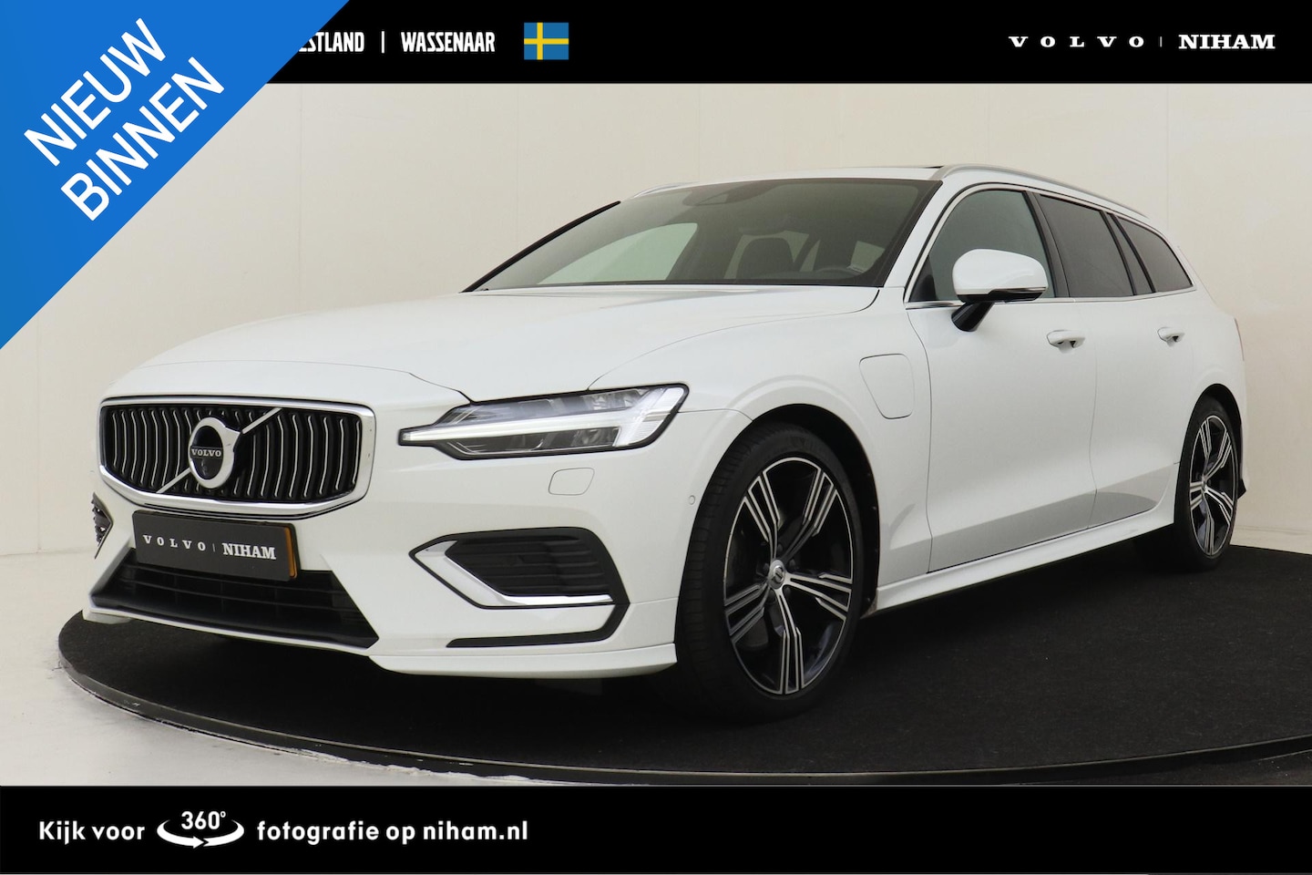 Volvo V60 - T8 TWIN ENGINE AWD INSCRIPTION *VOL!* -PANO.DAK|HARMAN.KARDON|360°CAM|HEAD-UP DISP.|LEDER| - AutoWereld.nl