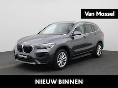BMW X1 - sDrive18i Business Edition Plus | Automaat | LMV | Trekhaak | Parkeer sensoren | Virtual c