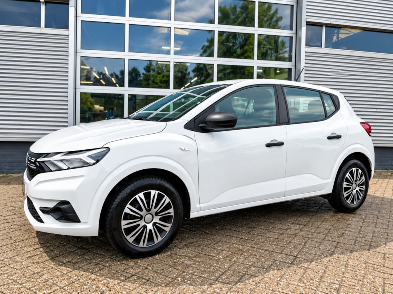 Dacia Sandero - 1.0 TCe 90pk 5-drs Airco, Cruise, Sensoren - AutoWereld.nl