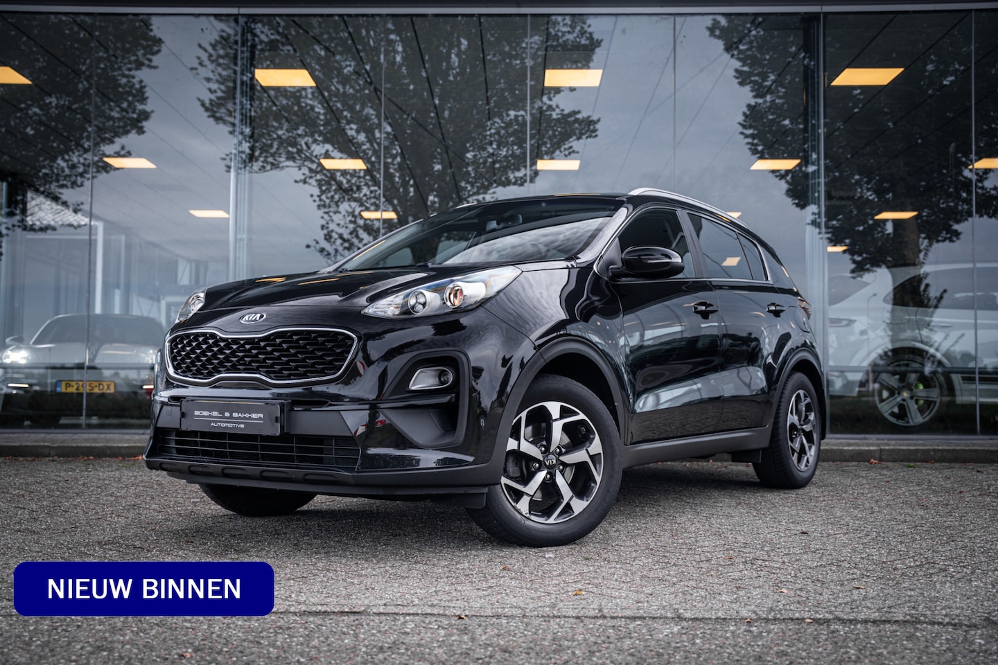 Kia Sportage - 1.6 GDI DynamicLine ** Navigatie ** Bluetooth ** Camera - AutoWereld.nl