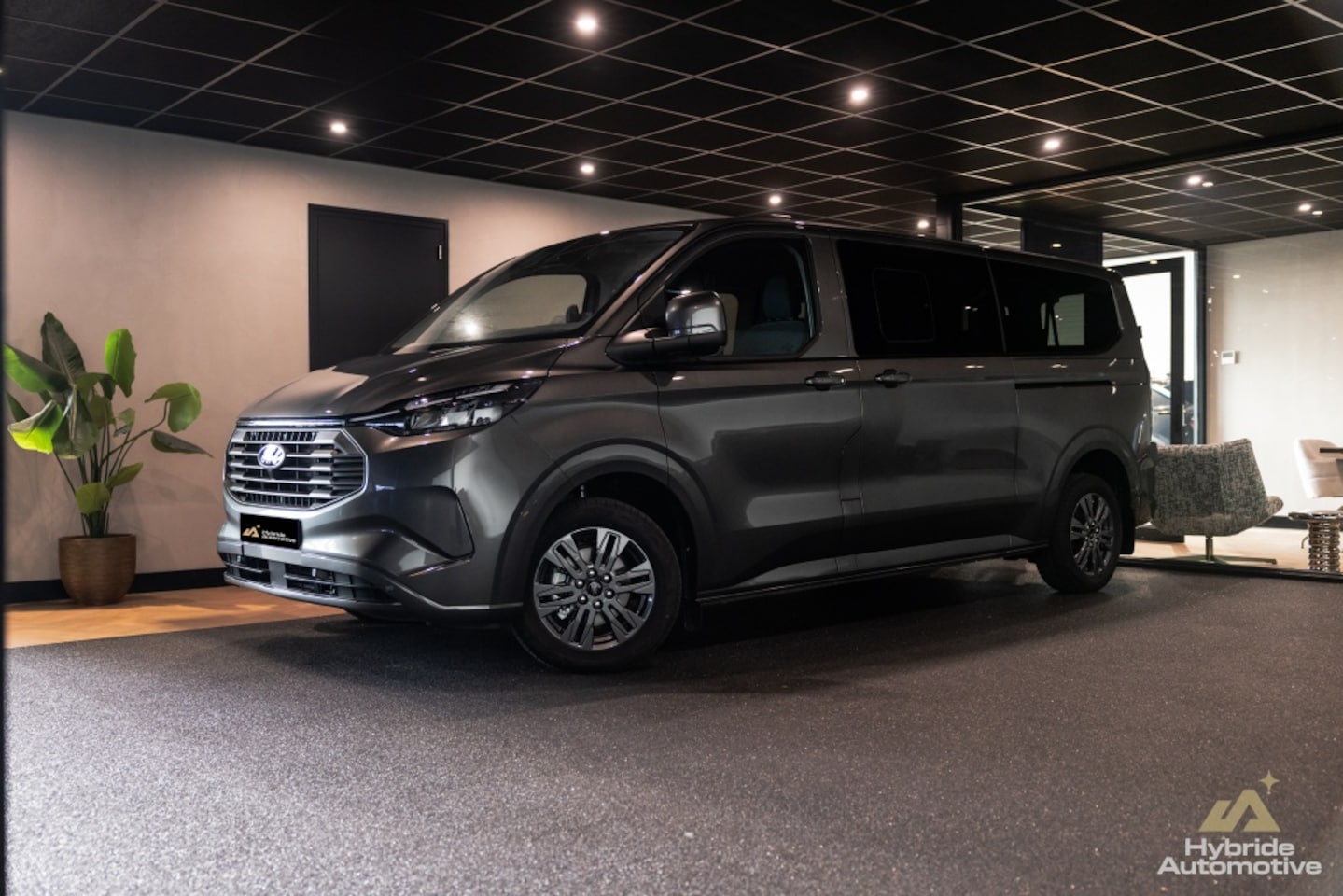 Ford Transit Custom - combi 340 L2 Plug-in Hybrid FWD Limited - AutoWereld.nl