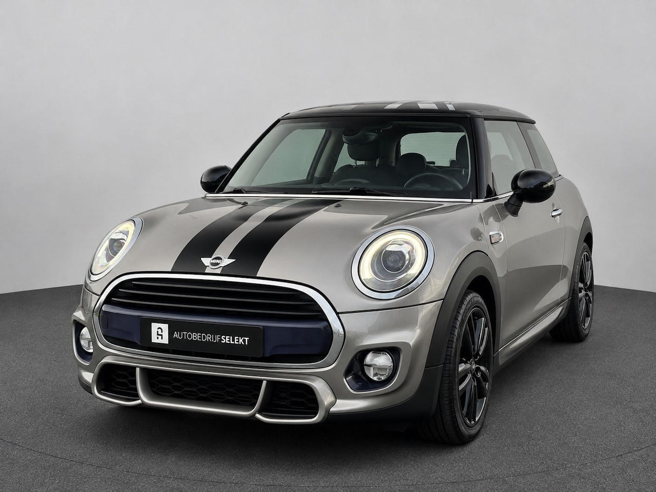 MINI 3-Deurs - 1.5 Cooper | John Cooper Works | Kings Cross | Sfeerverlichting | Dealer onderhouden | Nav - AutoWereld.nl