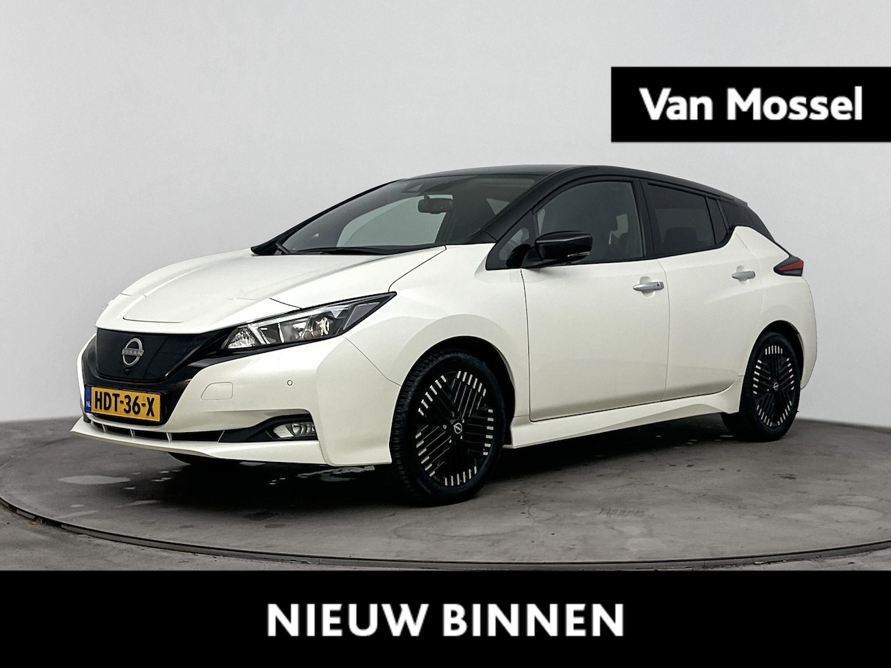 Nissan LEAF - N-Connecta 40 kWh 150PK | Navigatie | 360 Graden Camera | Adaptieve Cruise Control met Stu - AutoWereld.nl