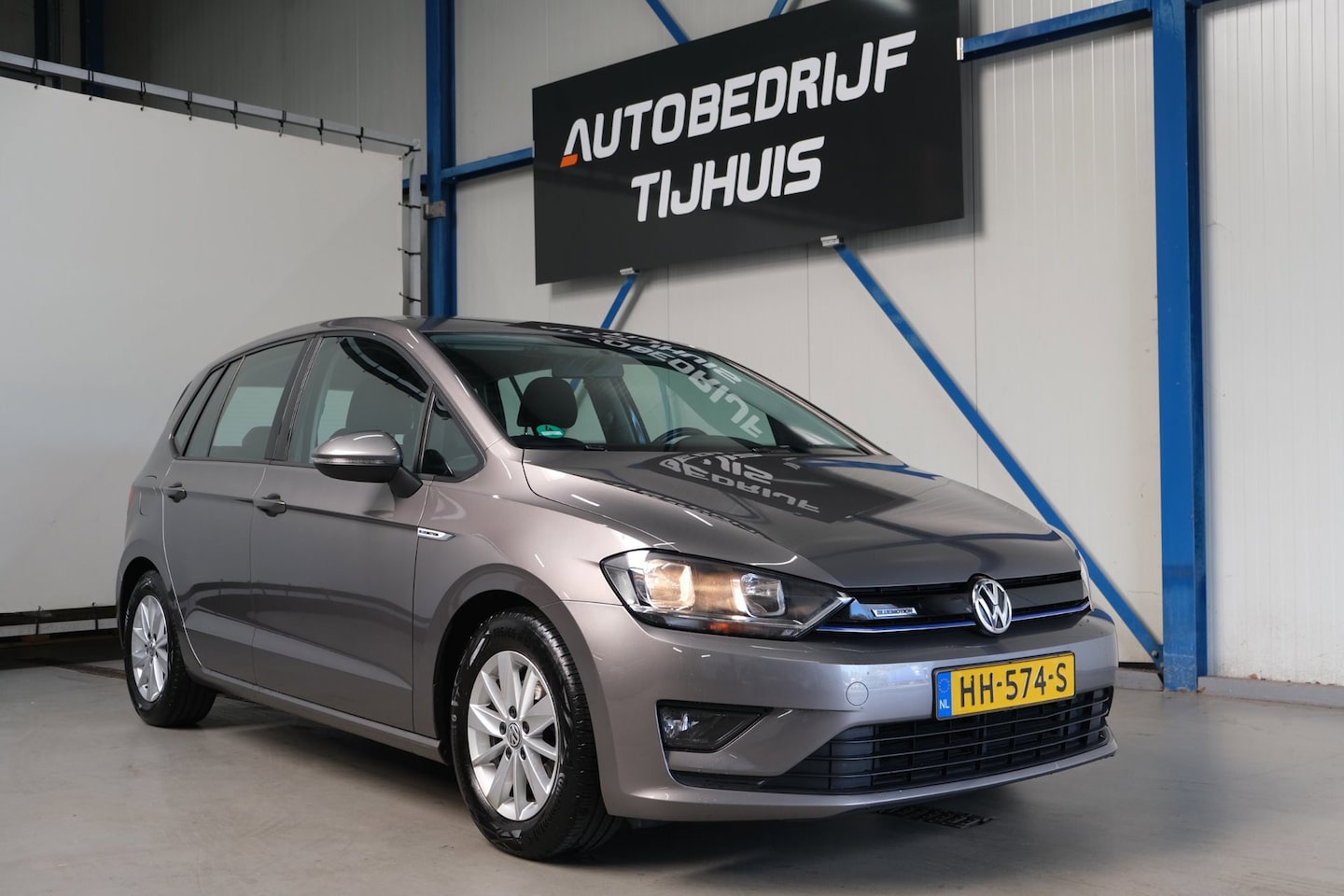 Volkswagen Golf Sportsvan - 1.0 TSI - N.A.P. Airco, Trekhaak. - AutoWereld.nl