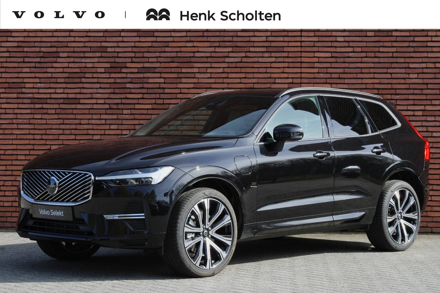 Volvo XC60 - T6 Plug-in hybrid AWD Essential | DEMO DEAL | Stoel-/ stuurwielverwarming | Verwarmde acht - AutoWereld.nl