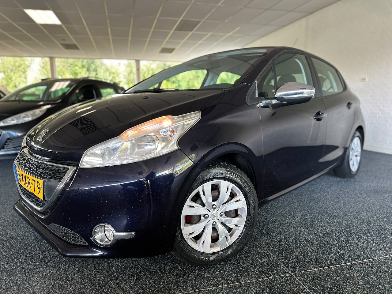 Peugeot 208 - 1.2 VTi Urban Soul | Nieuwe APK | Trekhaak | Cruise Control | Airco | Recent onderhouden | - AutoWereld.nl