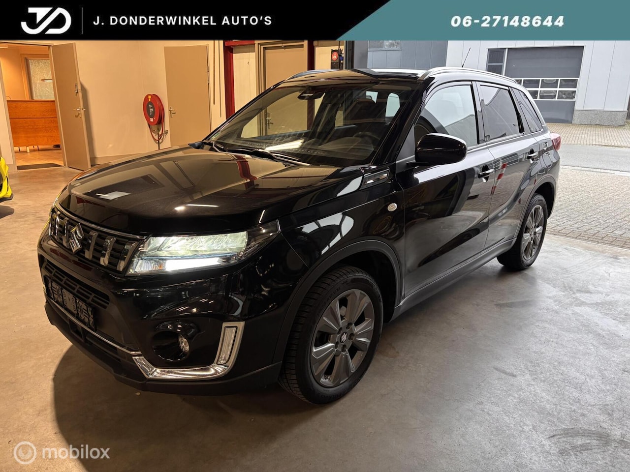 Suzuki Vitara - 1.5 Hybrid Select automaat ZEER LICHTE SCHADE - AutoWereld.nl