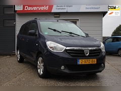 Dacia Lodgy - 1.2 TCe Blackline 5p. 5-deurs, boekjes, 2x sleutel nl auto, nap, apk, navigatie, trekhaak,