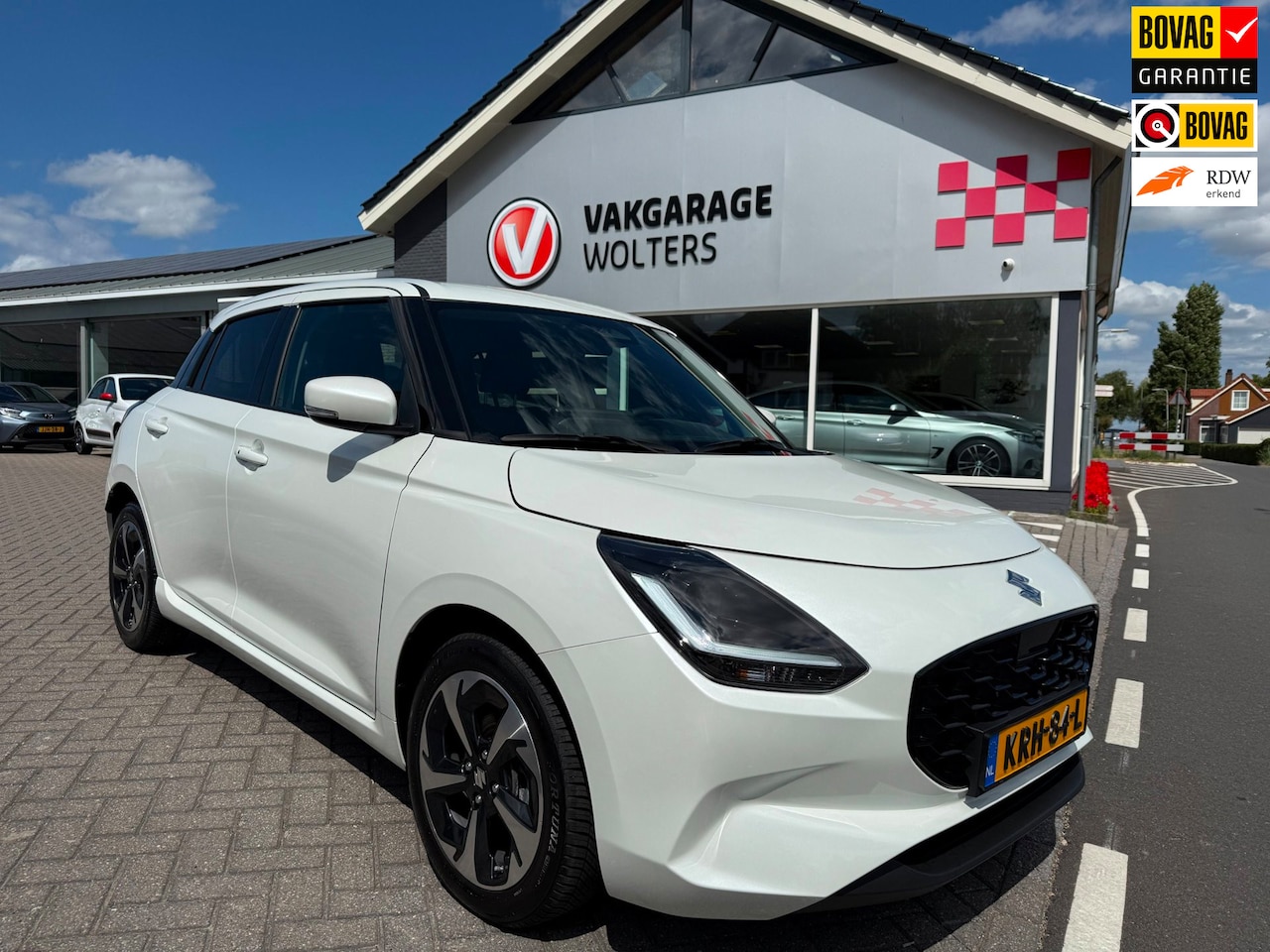 Suzuki Swift - 1.2 Style Smart Hybrid RIJKLAARPRIJS! - AutoWereld.nl