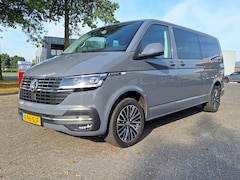 Volkswagen Transporter - 2.0 TDI L2H1 30 DC Bulli Automaat | NL-Auto | Trekhaak | Blindspot | Park Assist | Airbag