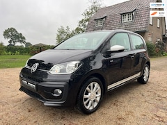 Volkswagen Up! - 1.0 HIGH UP CLUB EDITION AIRCO, 15" velgen, Stoelverwarming