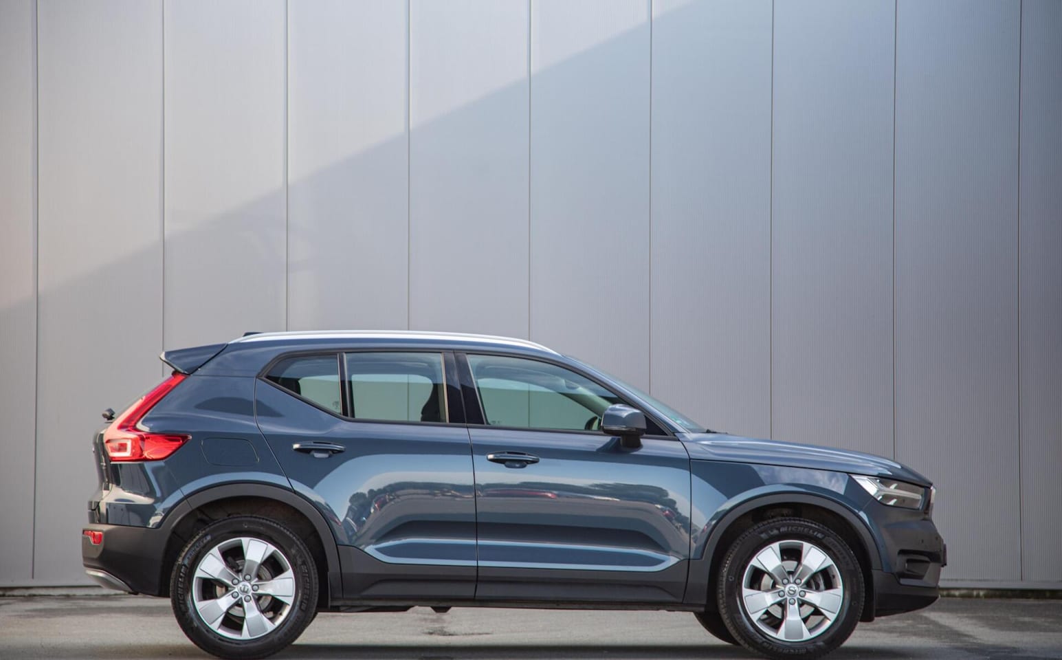 Volvo XC40 - 1.5 T2 Business Pro 1e Eig|Ori.NL|BLIS|Camera|Keyless|Trekhaak|NAP - AutoWereld.nl