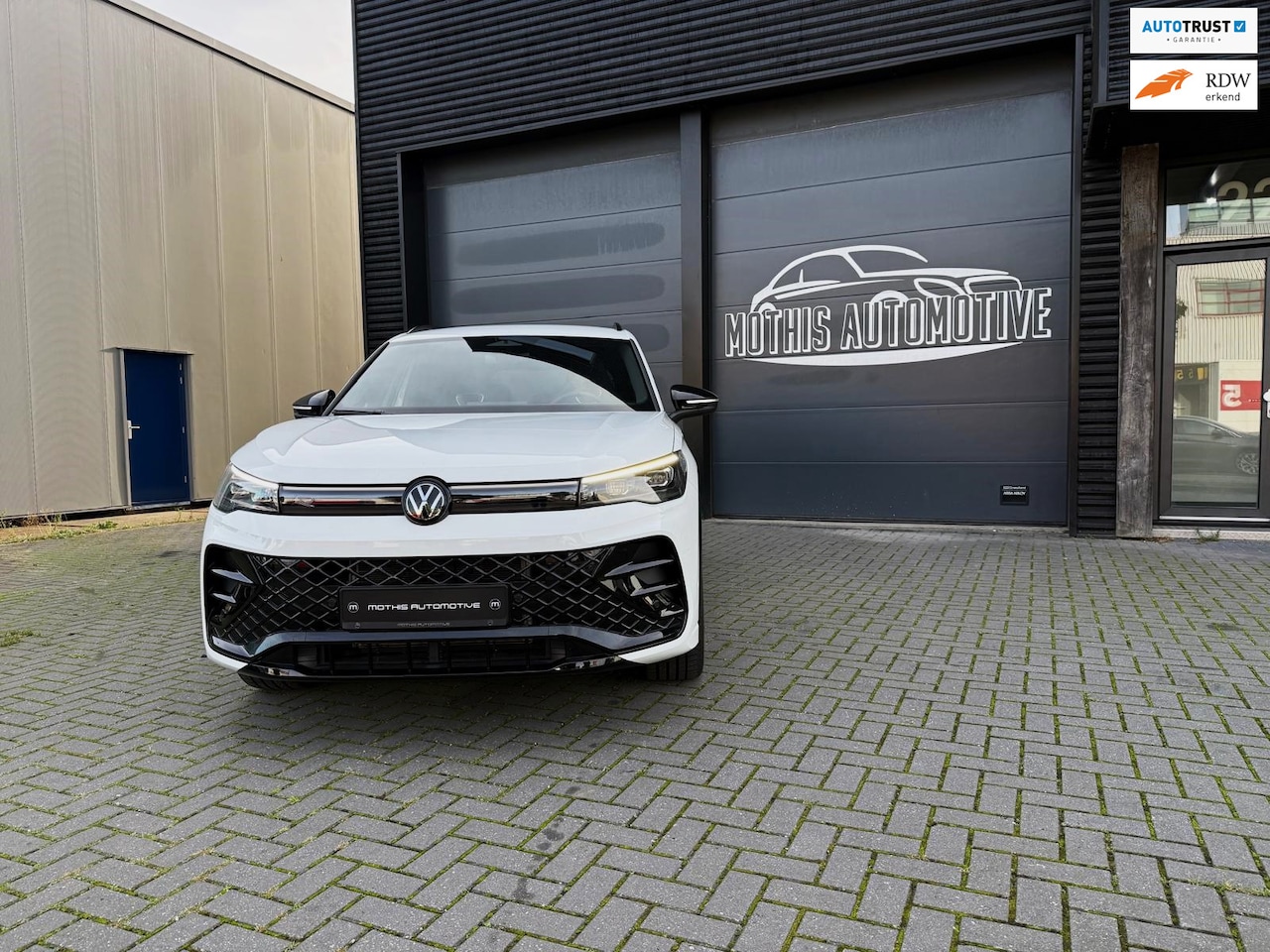 Volkswagen Tiguan - 1.5 eHybrid R-Line 1.5 eHybrid R-Line - AutoWereld.nl