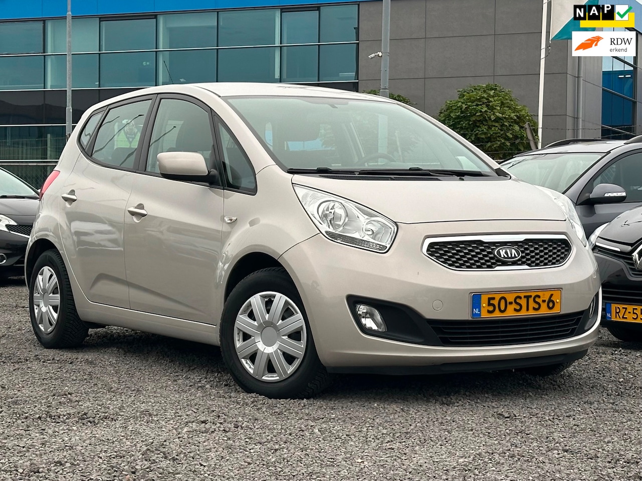 Kia Venga - 1.4 CVVT Seven/NAVI/CAMERA/NW APK - AutoWereld.nl
