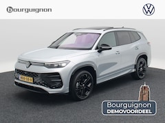 Volkswagen Tayron - R-Line Edition 1.5 eHybrid 272 PK | Black Style | Trekhaak | Panoramadak | Harman/Kardon |