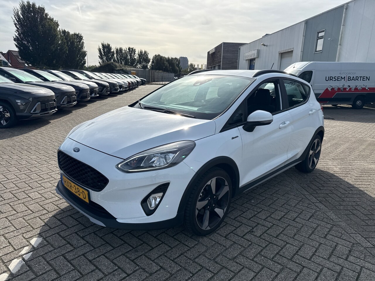 Ford Fiesta - 1.0 EcoBoost Hybrid Active X | Apple Carplay/Android Auto|telefoonintegratie premium | DAB - AutoWereld.nl