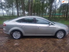 Ford Mondeo - 2.0-16V Ghia