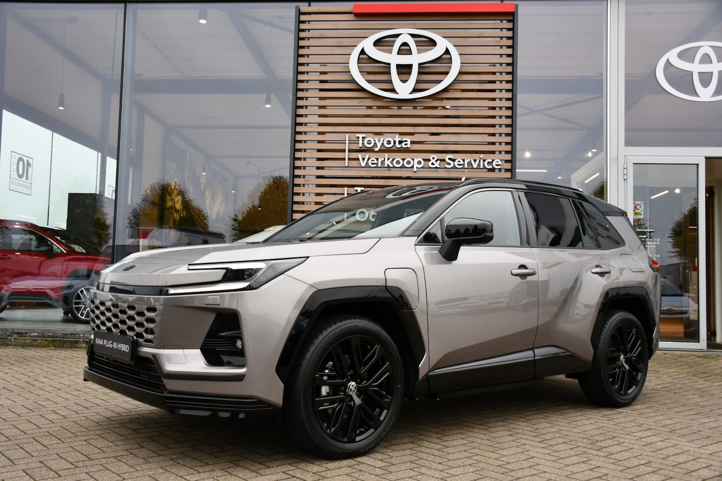 Toyota RAV4 - 2.5 Plug-in Hybrid 270 First Edition Automaat 272pk | Nieuw | Snel leverbaar | Stoelventil - AutoWereld.nl
