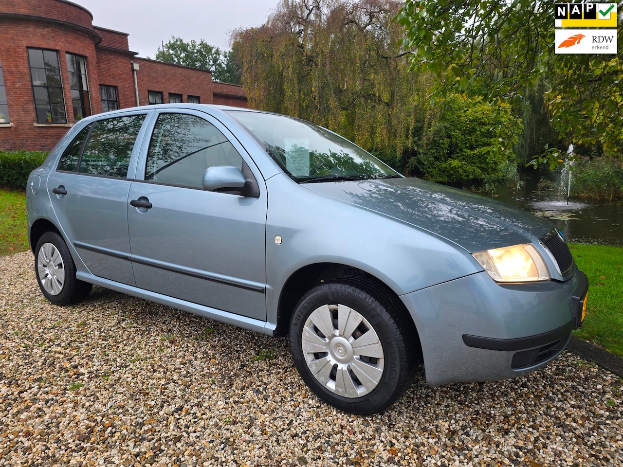 Skoda Fabia - 1.4-16V Flash AUTOMAAT - AutoWereld.nl