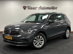 Volkswagen Tiguan - 1.5 TSI Life Business*Automaat*Stoelverwarming*Camera*PDC*Navi*Cruise-Control