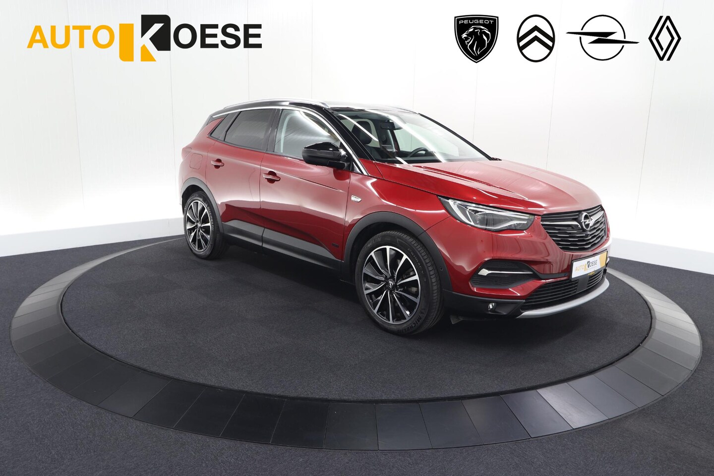 Opel Grandland - 1.6 Turbo Plug-In Hybrid 300 4x4 Ultimate | Trekhaak | Elektrische Kofferklep | 360 Camera - AutoWereld.nl