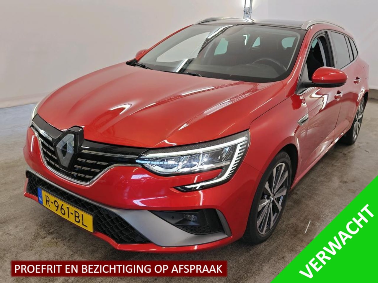 Renault Mégane E-Tech - Estate 1.6 PHEV 160 R.S. Line 1e Eigenaar | Volledig Onderh | Pano | BTW | NL-Auto | Camer - AutoWereld.nl