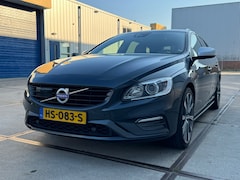 Volvo V60 - 2.4 D6 Twin Engine R-Design