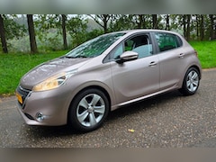 Peugeot 208 - 1.2 VTi 5 Deurs APK 06-10-2027 - VERBRUIKT OLIE