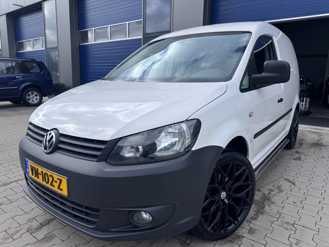 Volkswagen Caddy - 1.6 TDI|19inch vossen|Airco|Navigatie|super nette auto!! - AutoWereld.nl