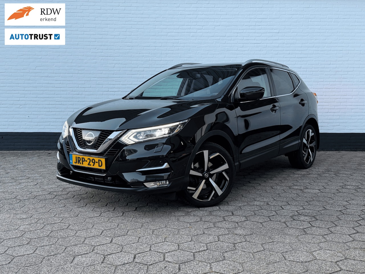 Nissan Qashqai - 1.2 Acenta PANODAK l TREKHAAK l AUTOMAAT NIEUW! - AutoWereld.nl