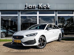 CUPRA Leon Sportstourer - 1.4 e-Hybrid 204 pk Business | SOH 97% | Camera | Navigatie | Stuur-/ Stoelverwarming