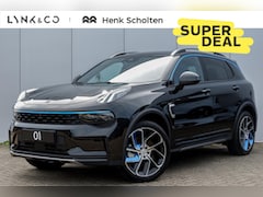 Lynk & Co 01 - 262PK AUT7 | Zwarte Hemel | 360 graden camera | Panoramisch Schuif-/Kanteldak | Infinity P
