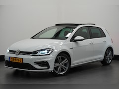 Volkswagen Golf - 1.5 TSI 150PK Highline Business R-line Automaat | Pano | Virtual | ACC | Camera | €16.950,