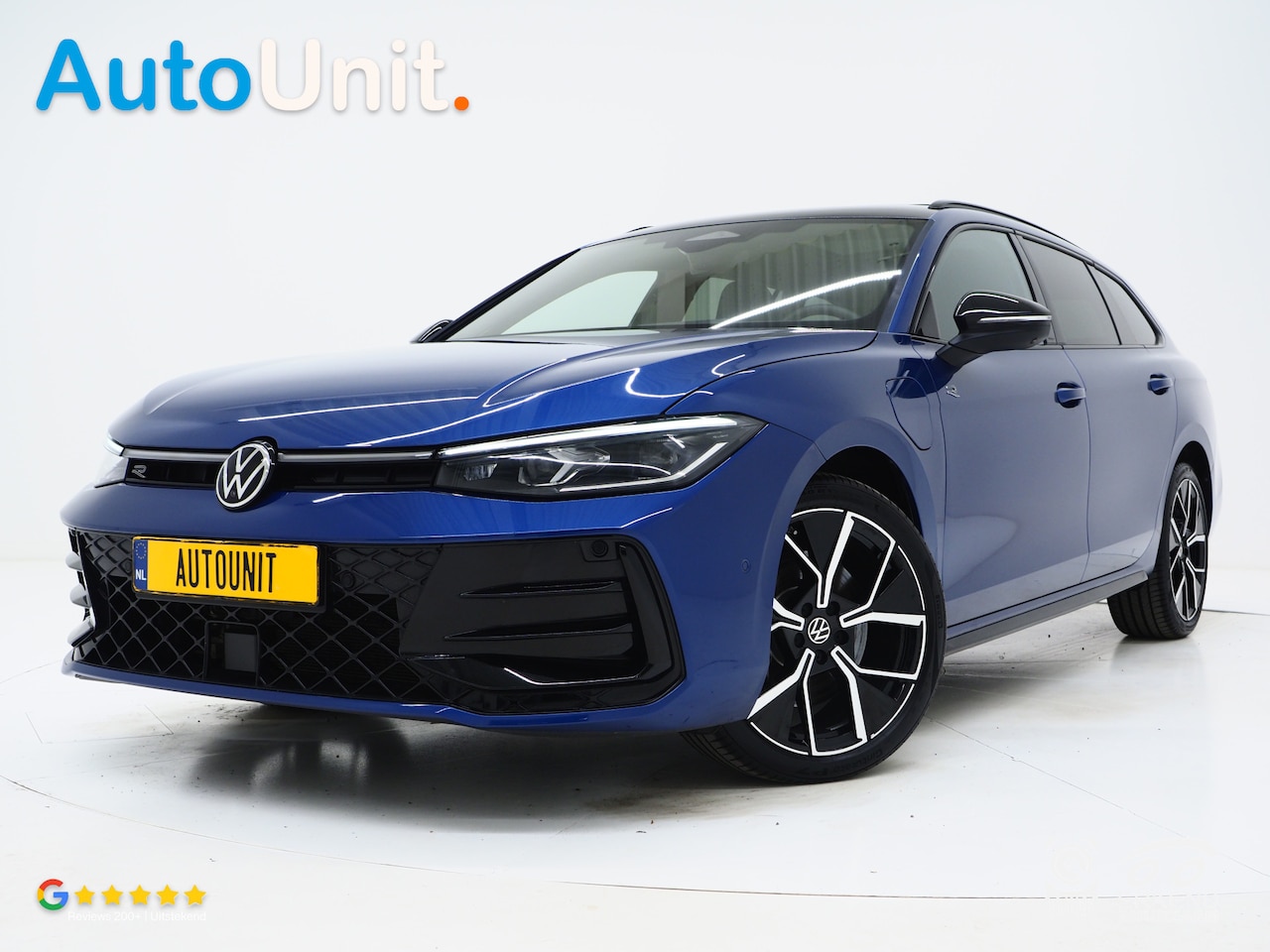 Volkswagen Passat Variant - 1.5 eHybrid R-Line Edition | 5 Jaar Garantie | Leder | Panoramadak | Stoelventilatie | Tre - AutoWereld.nl