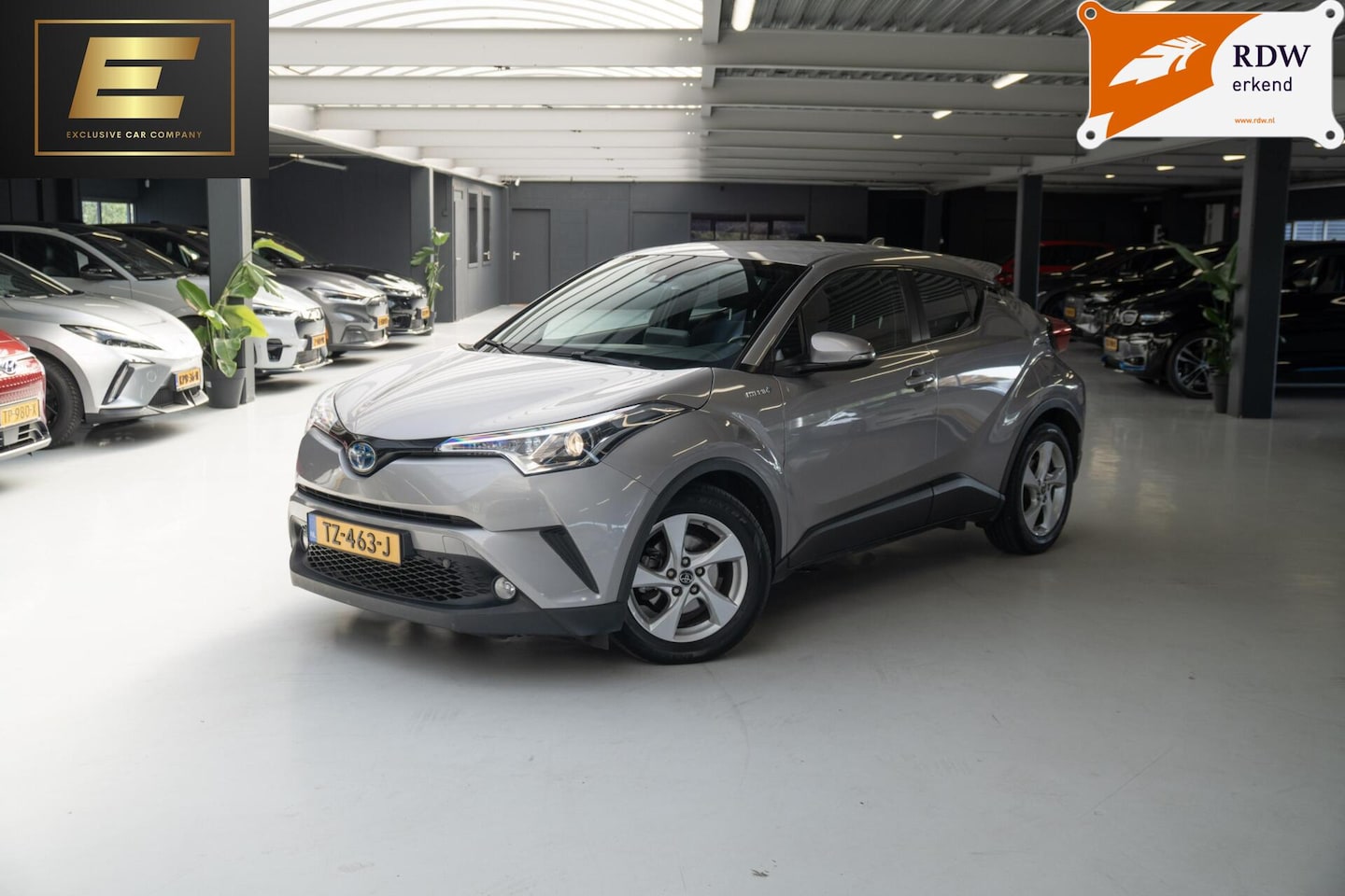 Toyota C-HR - 1.8 Hybrid Active | Cruise | Camera | Climate - AutoWereld.nl