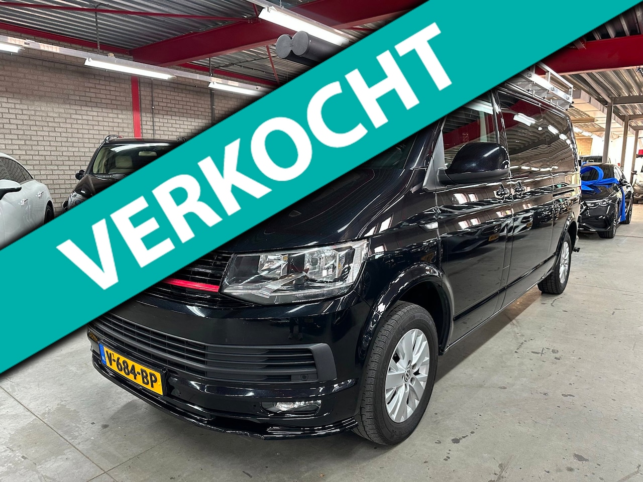 Volkswagen Transporter - 2.0 TDI L2H1 2.0 TDI L2H1, DSG, 2x Schuifdeur, Trekhaak - AutoWereld.nl