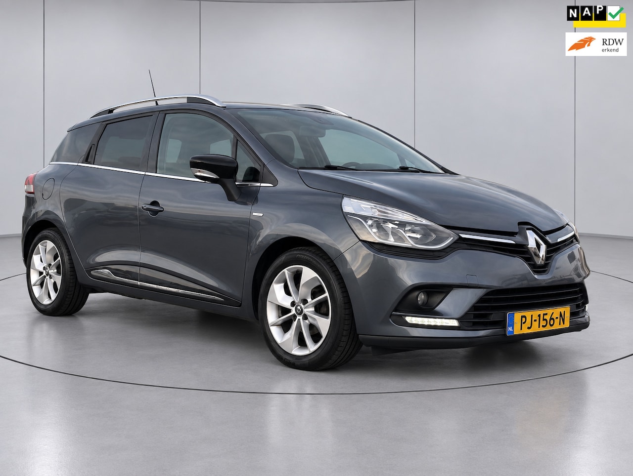 Renault Clio Estate - 0.9 TCe Limited/NAVI/AIRCO - AutoWereld.nl