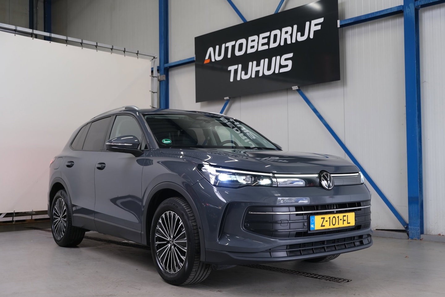 Volkswagen Tiguan - 1.5 eTSI Life Edition Automaat - N.A.P. Airco, Cruise, Navi, PDC, Carplay, Virtueel displa - AutoWereld.nl