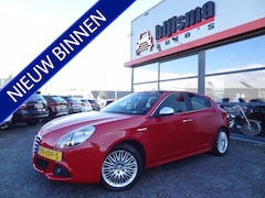 Alfa Romeo Giulietta - 1.4 T Distinctive | NL-AUTO | PANO | CRUISE | NAVI | LMV |