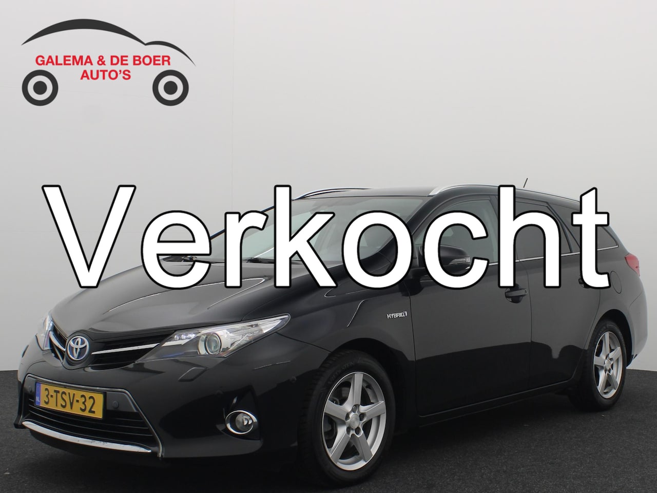 Toyota Auris Touring Sports - 1.8 Hybrid Lease+ PANORAMADAK / CAMERA / STOELVERW / NAVI / CLIMA / PDC / BLUETOOTH / CRUI - AutoWereld.nl