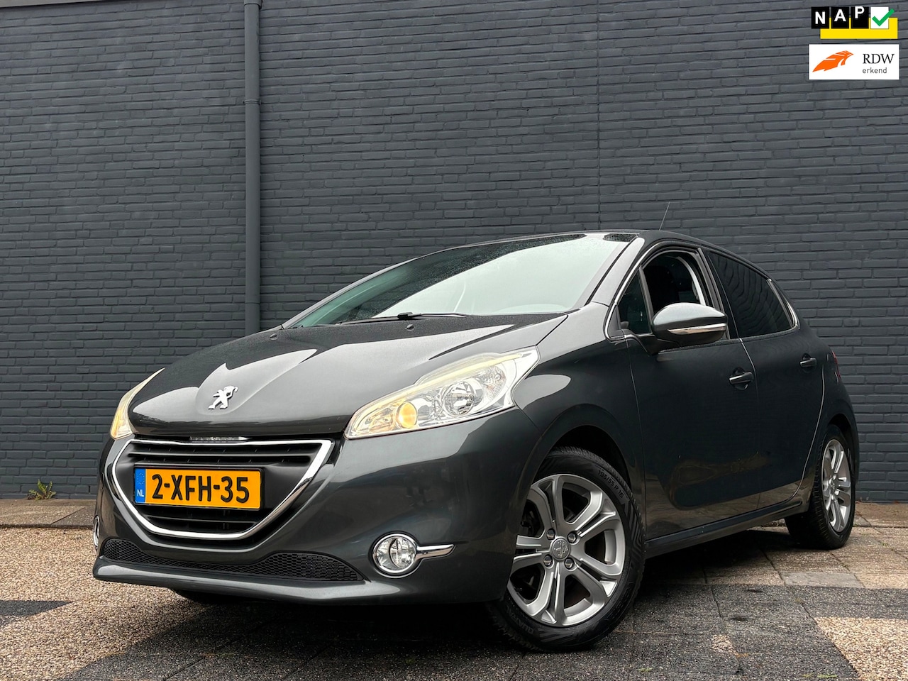 Peugeot 208 - 1.2 e-VTi Automaat | Distributie Verv | Onderhoud Aanwezig - AutoWereld.nl