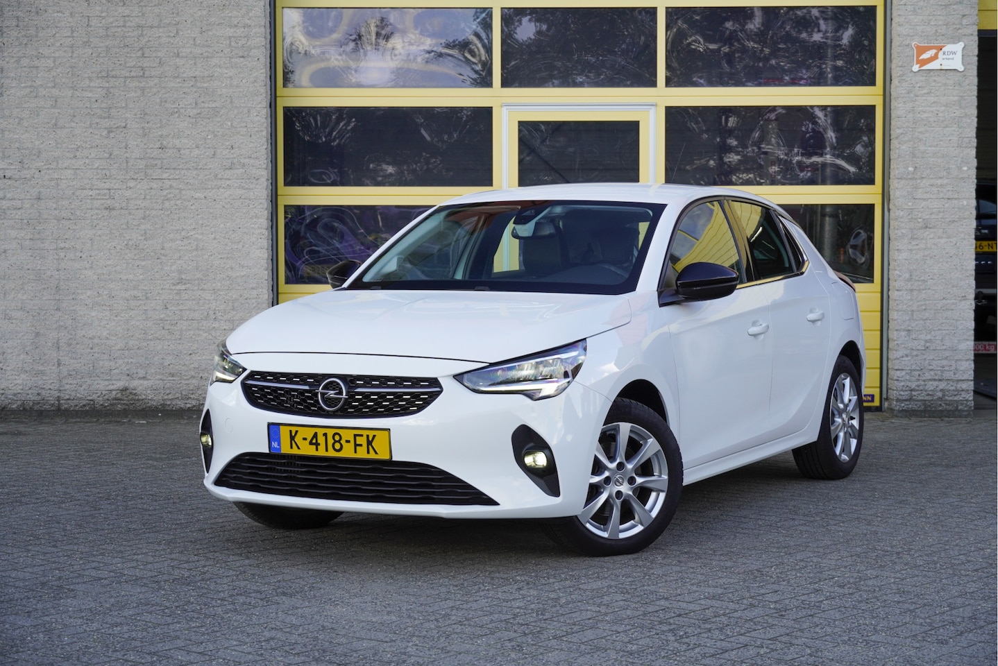 Opel Corsa - 1.2 101PK! 5drs Elegance BJ2020 Lmv 16" | Led | App-Connect | Airco | Cruise control | Get - AutoWereld.nl