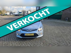 Hyundai i30 - 1.6i i-Motion KLIMA/6-BAK/AFN.TREKHAAK
