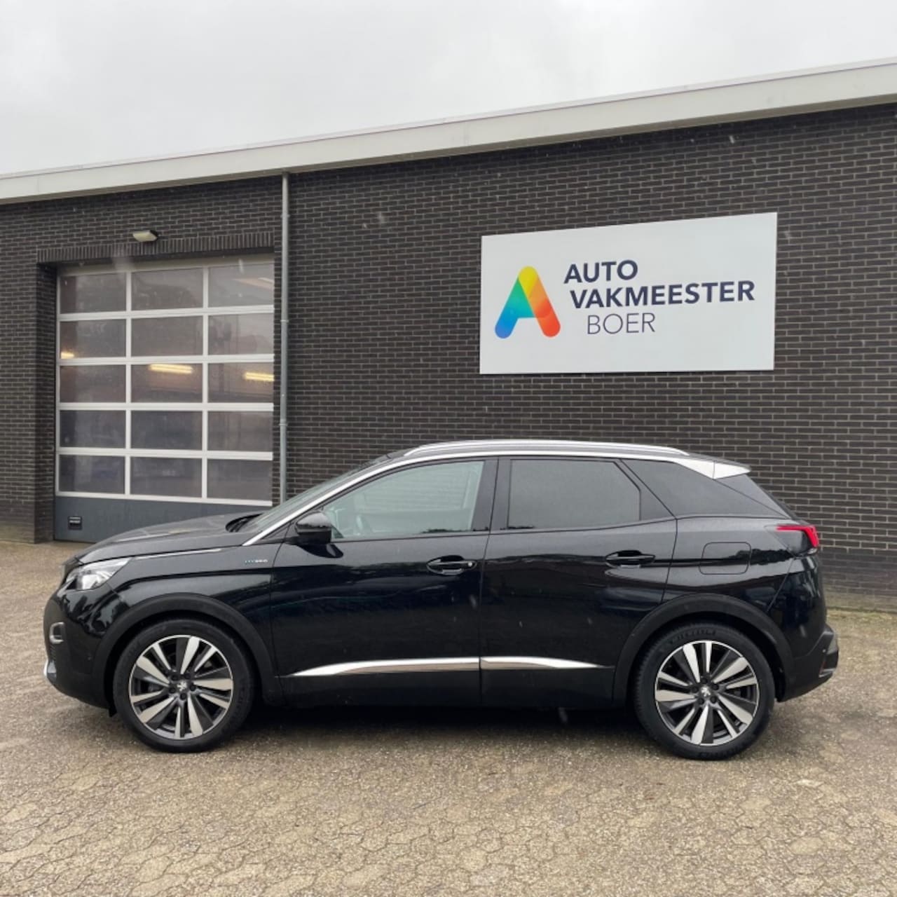 Peugeot 3008 - HYbrid 225pk e-EAT Allure - AutoWereld.nl