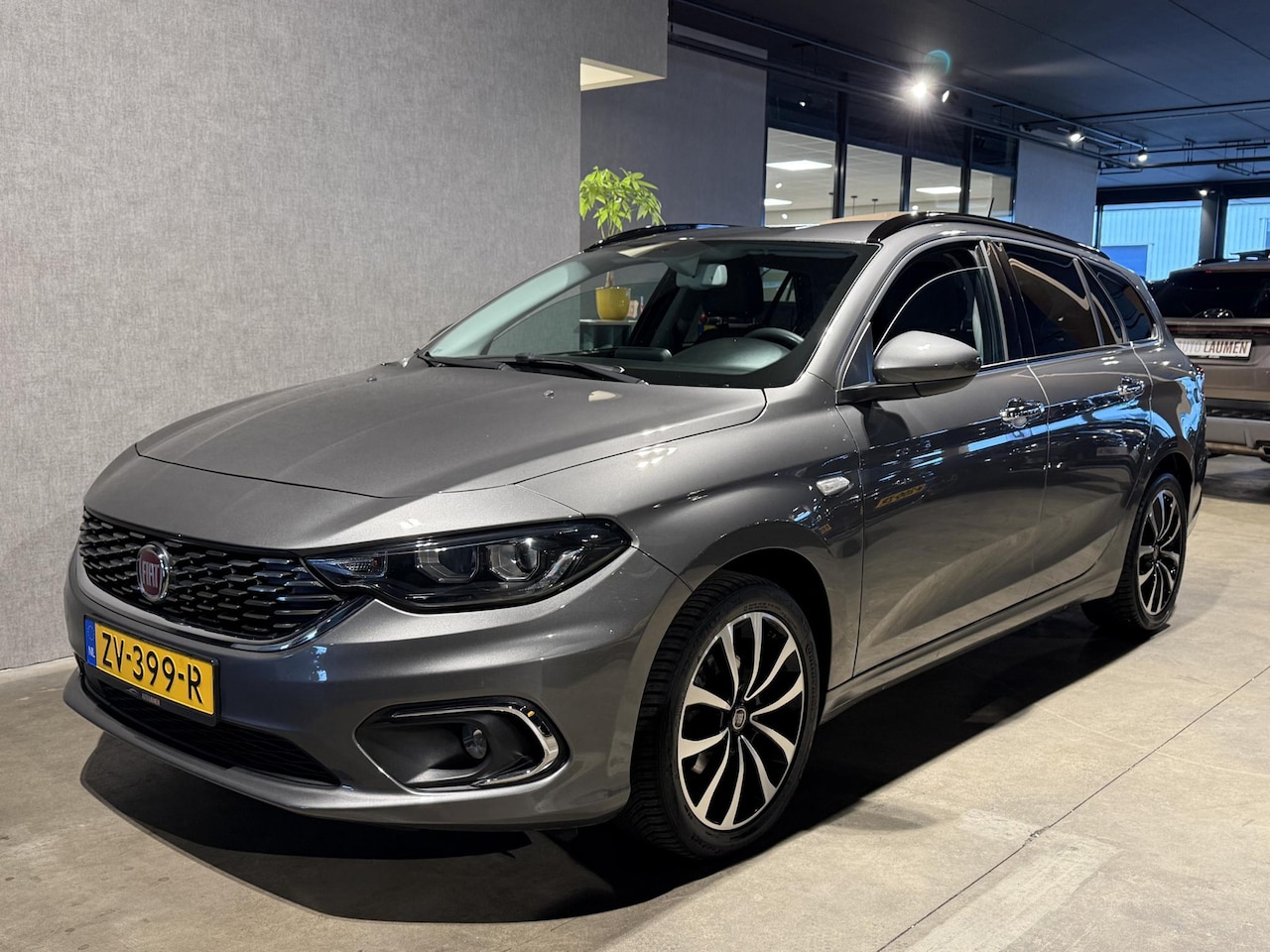 Fiat Tipo Stationwagon - 1.4 T-Jet 16v Business Lusso 120 PK Leder Navi Camera ACC Stoelverw. LED 17 Inch Trekhaak - AutoWereld.nl