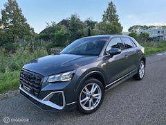 Audi Q2 - 35 TFSI S Edition / Pano / Navi / Camera / Virtual