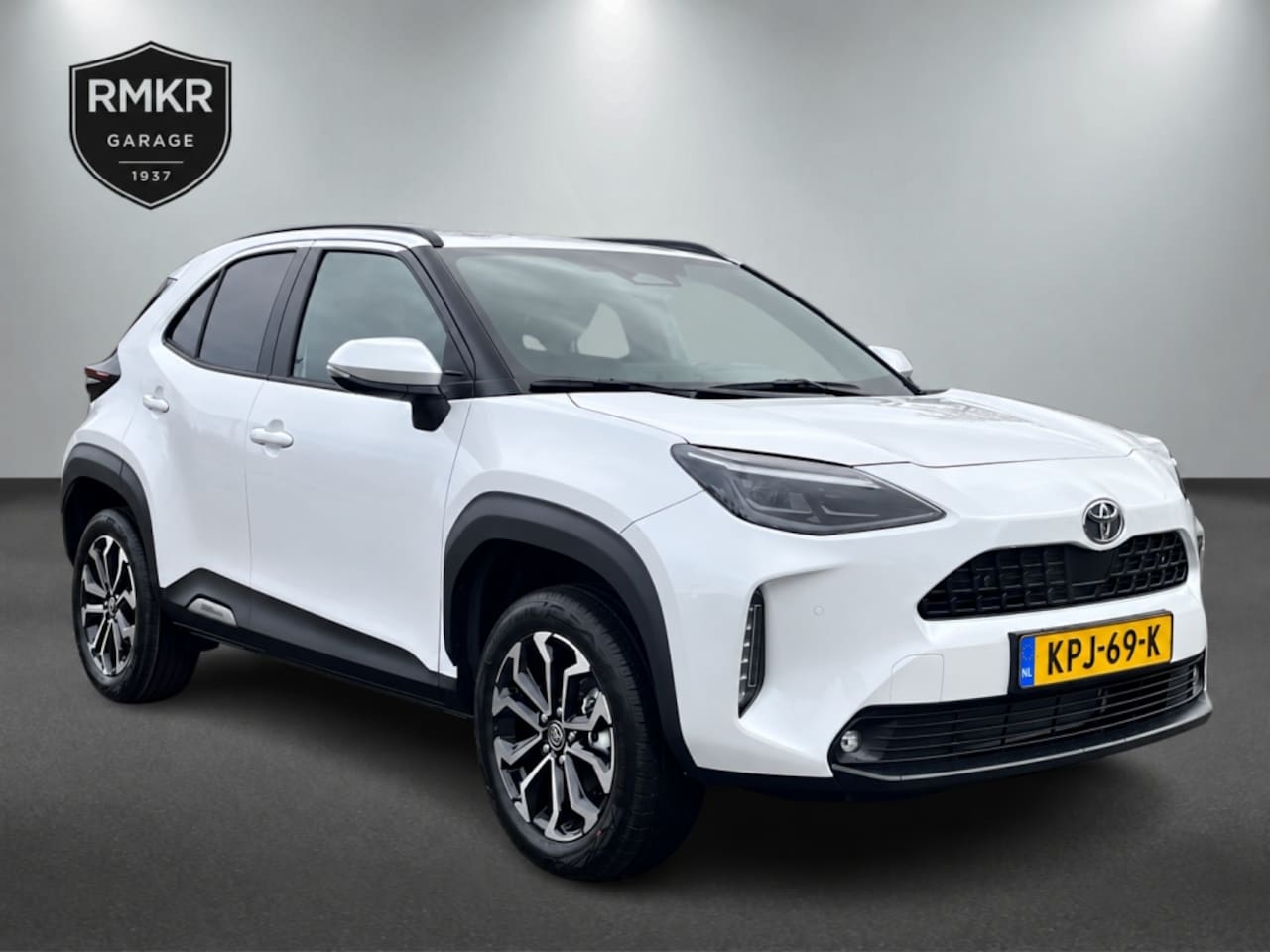 Toyota Yaris Cross - 1.5 Hybride 130 pk Black Edition, Safety + Winter pakket. - AutoWereld.nl