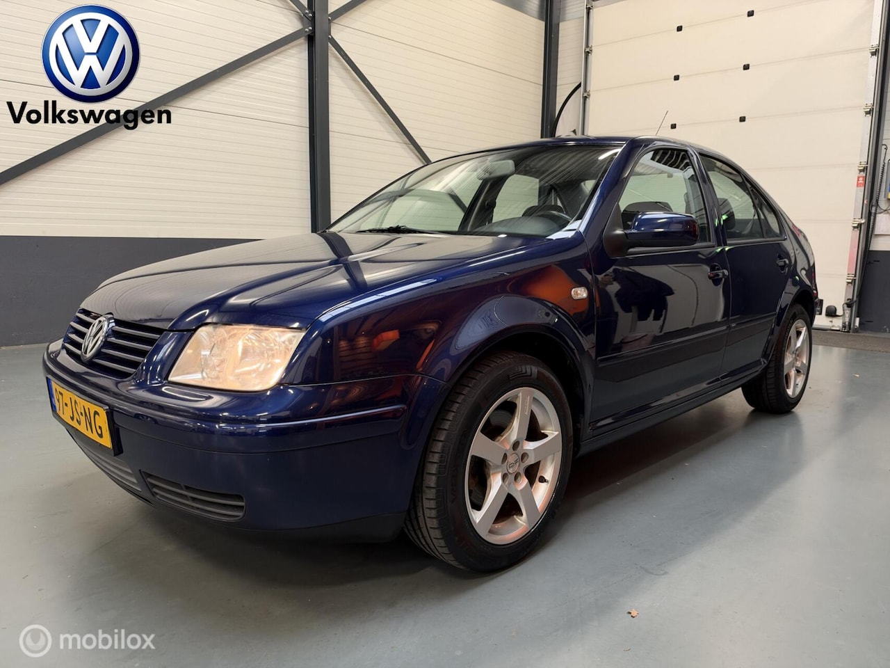 Volkswagen Bora - 2.0 Comfortline Clima|Cruise|Trekhaak - AutoWereld.nl