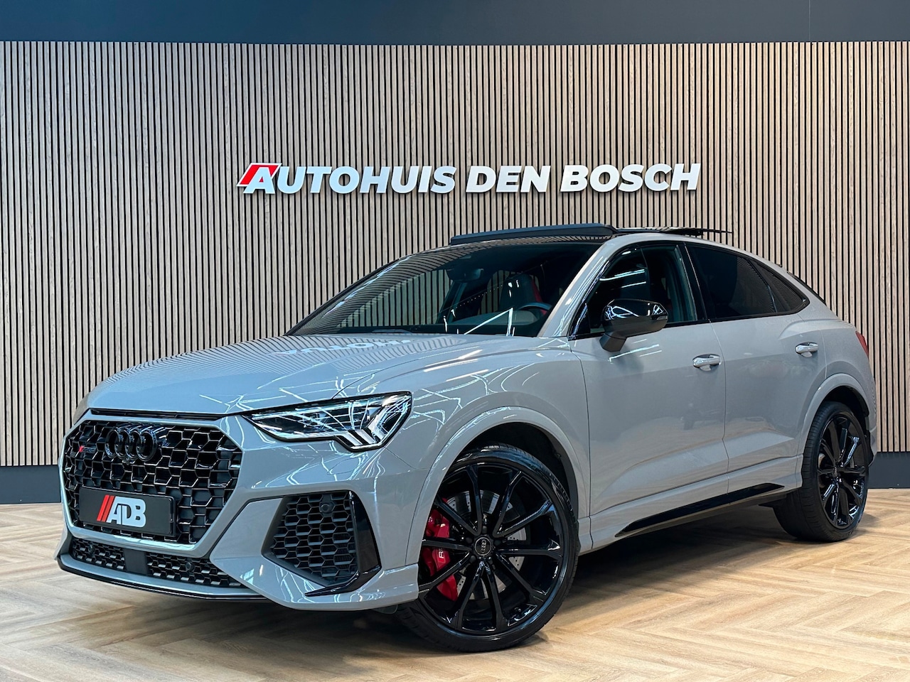 Audi RSQ3 Sportback - TFSI Quattro |Pano|B&O|RS Stoelen|Keyles - AutoWereld.nl