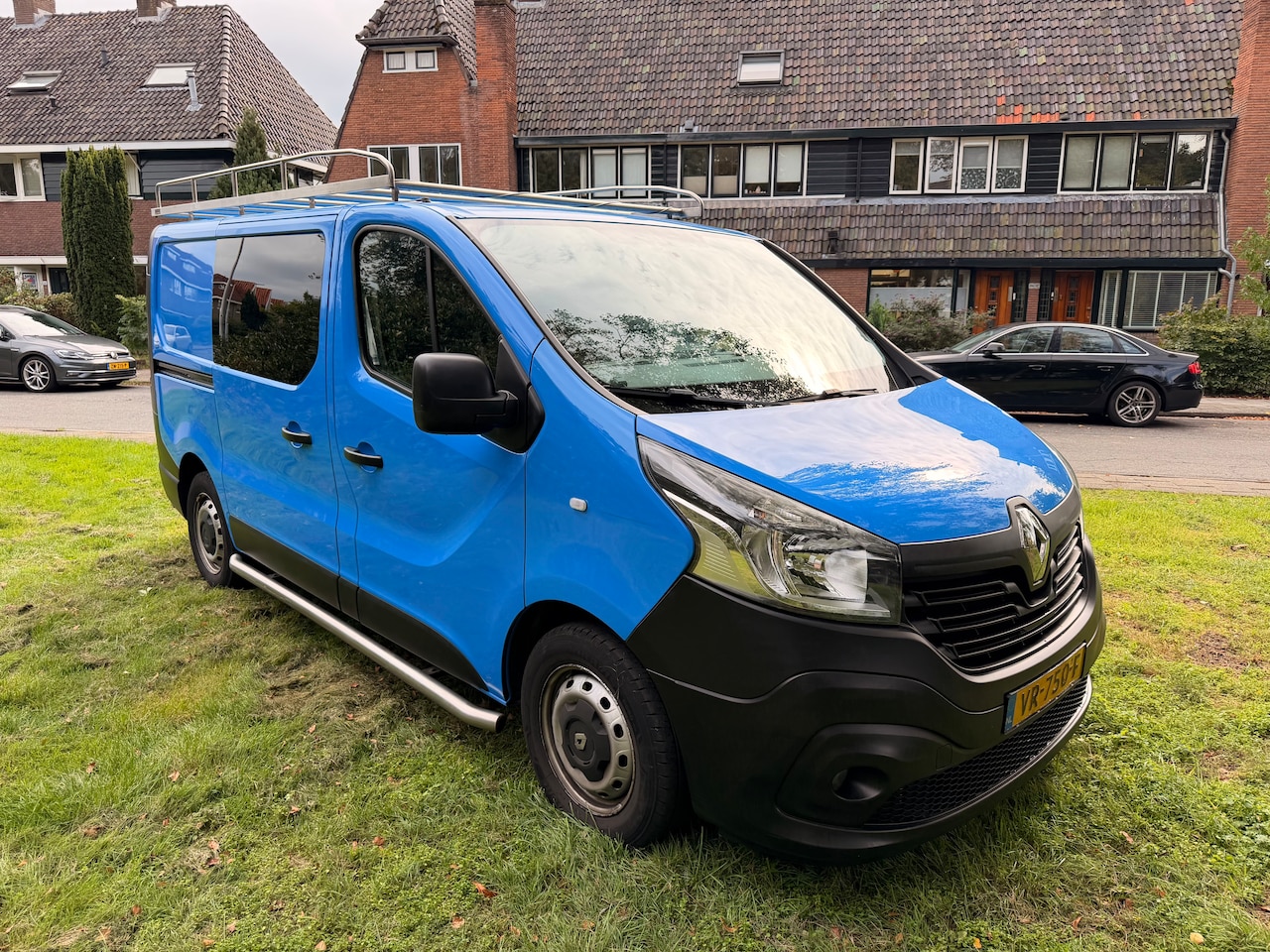 Renault Trafic - 1.6 dCi T27 L1H1 Turbo2 Energy Renault Trafic 1.6 DCI 88KW 2015 met wireless Apple Carplay - AutoWereld.nl